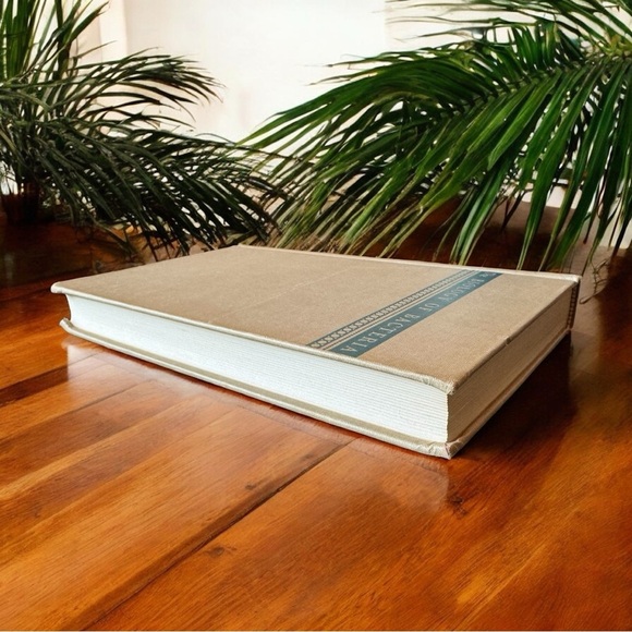 VINTAGE 1945 “The Biology of Bacteria” by Arthur T. Henrici - Hardcover - Picture 4 of 12